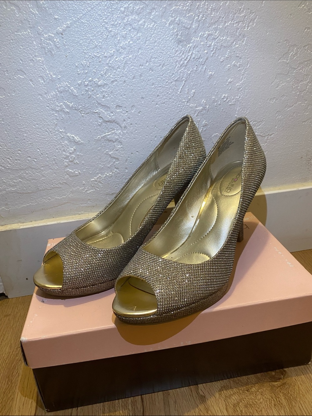 Bandolino Metallic Gold and Silver Peep Toe Heels